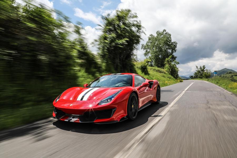  Ferrari 488 Pista 2018 года  (WW) (фото 30 из 42)